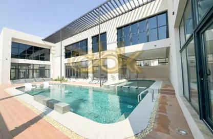 Villa - 6 Bedrooms - 7 Bathrooms for sale in Umm Qarn - Al Daayen