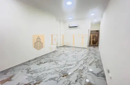 Apartment - 3 Bedrooms - 3 Bathrooms for rent in Al Rabiah Garden - Al Aziziyah - Al Aziziyah - Doha