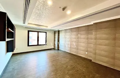 Apartment - 1 Bedroom - 1 Bathroom for rent in West Porto Drive - Porto Arabia - The Pearl Island - Doha