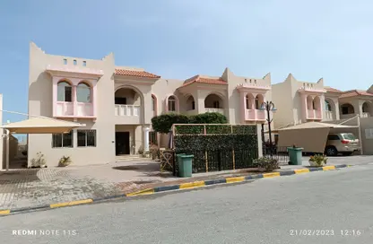 فيلا - 4 غرف نوم - 4 حمامات للايجار في 871 شارع - جنوب الدحيل - الدحيل - الدوحة