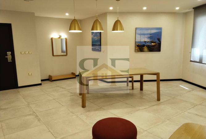 953221 - Property Image 3