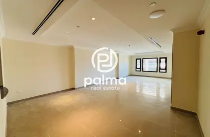Apartment - 1 Bedroom - 2 Bathrooms for rent in East Porto Drive - Porto Arabia - The Pearl Island - Doha
