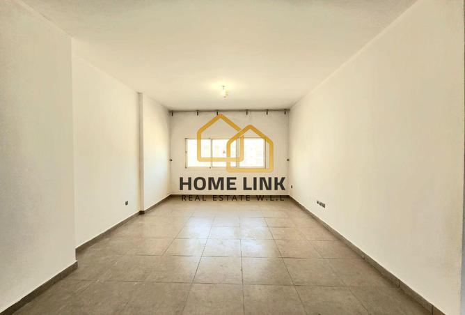 995411 - Property Image 2