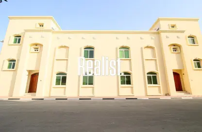 فيلا - 4 غرف نوم - 5 حمامات للايجار في طريق مسيمير - أبو هامور - الدوحة