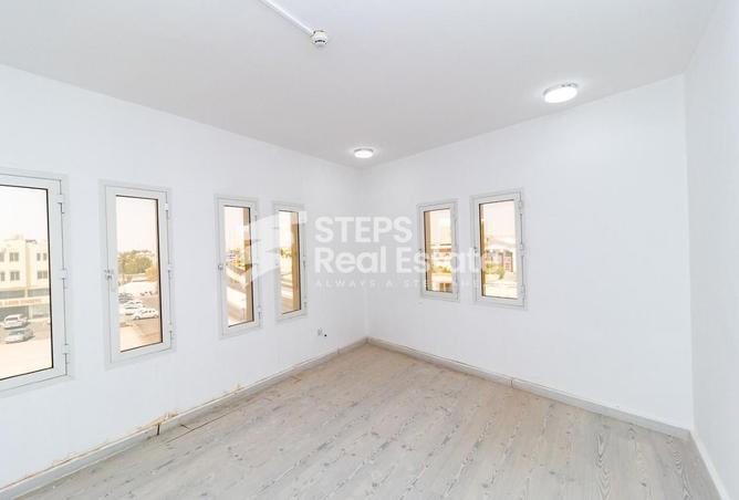 956421 - Property Main Image