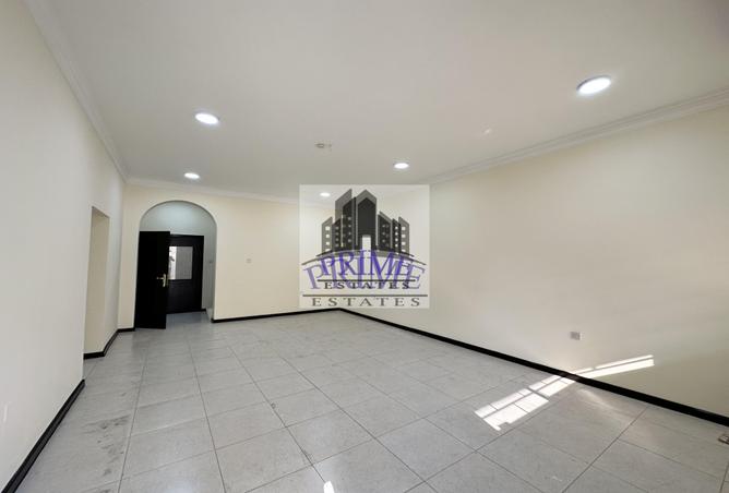 528862 - Property Image 2