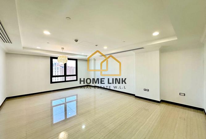 978285 - Property Image 3