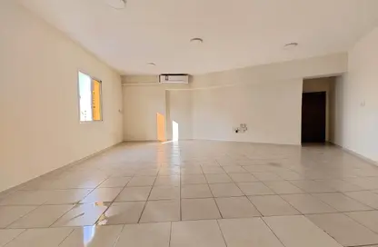 Apartment - 3 Bedrooms - 3 Bathrooms for rent in Muntazah 13 - Al Muntazah - Doha