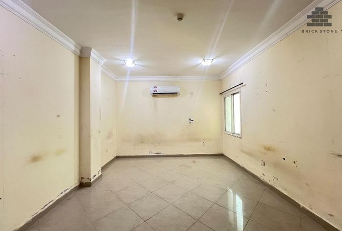 946510 - Property Image 3