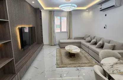 Apartment - 1 Bedroom - 2 Bathrooms for rent in Umm Ghwailina Comm - Umm Ghuwalina - Umm Ghuwailina - Doha