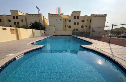 فيلا - 3 غرف نوم - 4 حمامات للايجار في مجمع الخور - الخور