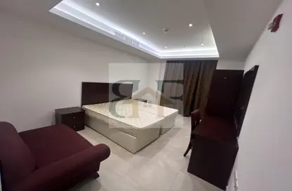 Apartment - 2 Bedrooms - 2 Bathrooms for rent in Umm Ghwailina Comm - Umm Ghuwalina - Umm Ghuwailina - Doha