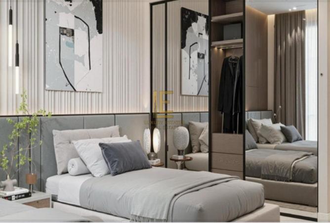 985151 - Property Image 2