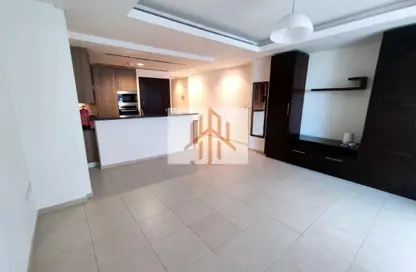 شقة - 1 حمام للايجار في فيفا غرب - فيفا بحرية - جزيرة اللؤلؤة - الدوحة