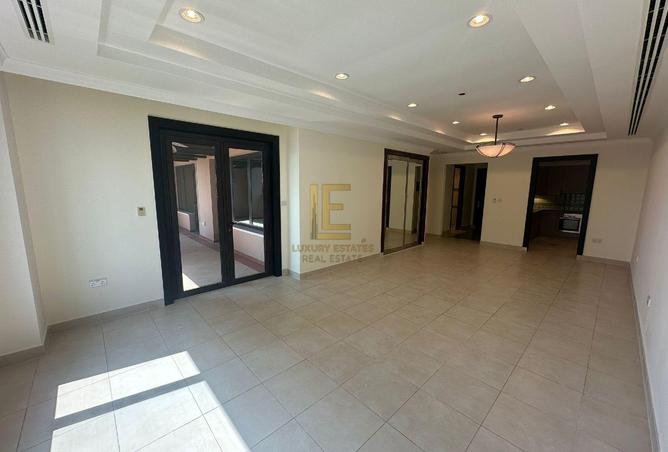 943232 - Property Image 3