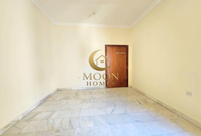 972039 - Property Image 3