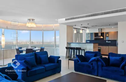 Apartment - 3 Bedrooms - 5 Bathrooms for rent in West Bay Tower - West Bay - West Bay - Doha