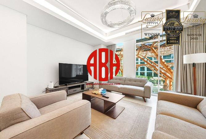 957455 - Property Image 2