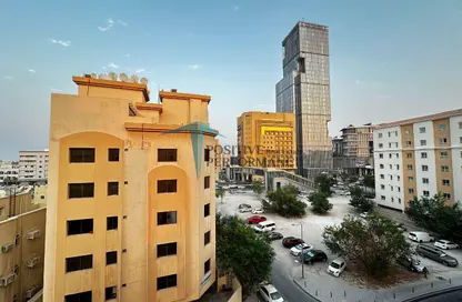 Apartment - 2 Bedrooms - 2 Bathrooms for rent in Anas Street - Fereej Bin Mahmoud North - Fereej Bin Mahmoud - Doha