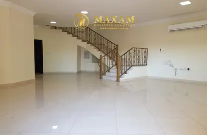 Empty Room image for: Compound - 4 Bedrooms - 5 Bathrooms for rent in Al Waab - Al Waab - Doha, Image 1