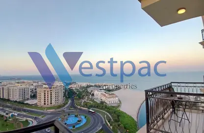 Apartment - 2 Bedrooms - 3 Bathrooms for rent in Floresta Gardens - Floresta Gardens - The Pearl Island - Doha