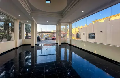 Apartment - 2 Bedrooms - 2 Bathrooms for rent in Al Maamoura - Al Maamoura - Doha