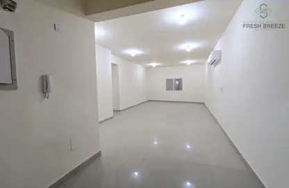 Apartment - 2 Bedrooms - 2 Bathrooms for rent in Al Nasr Street - Al Nasr - Doha