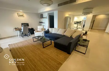 Apartment - 1 Bedroom - 2 Bathrooms for rent in Viva West - Viva Bahriyah - The Pearl Island - Doha