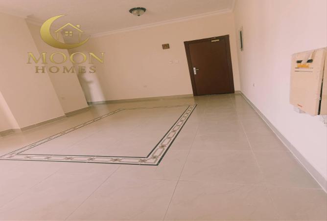 976677 - Property Image 2