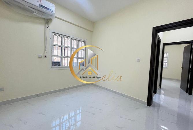 990385 - Property Image 3