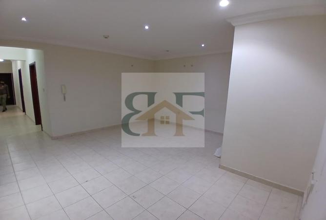 987490 - Property Main Image