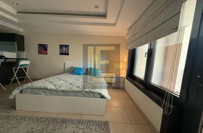Apartment - Studio - 1 Bathroom for rent in Porto Arabia - The Pearl Island - Doha