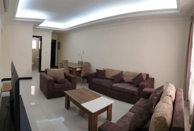 951277 - Property Image 3