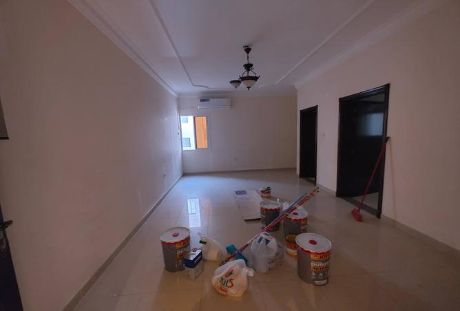 930048 - Property Image 2