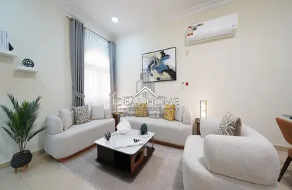 Apartment - 2 Bedrooms - 2 Bathrooms for rent in Madinat Khalifa South - Madinat Khalifa - Doha