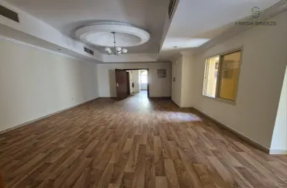 Apartment - 2 Bedrooms - 2 Bathrooms for rent in Al Mansoura - Al Mansoura - Doha