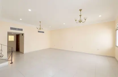 Apartment - 4 Bedrooms - 3 Bathrooms for rent in Beverly Hills Garden - Beverly Hills Garden - Old Airport Road - Doha
