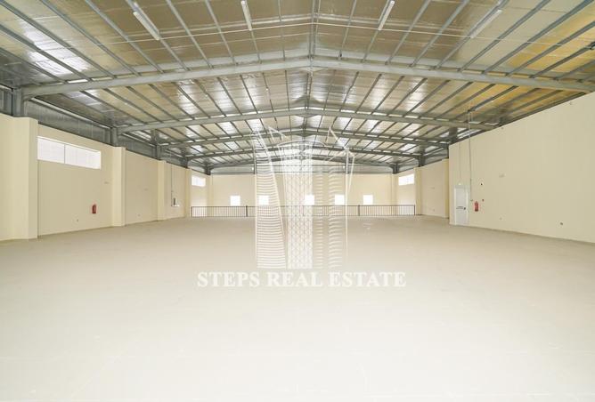 Warehouse - Studio - 1 Bathroom for rent in Industrial Area 4 - Industrial Area - Industrial Area - Doha