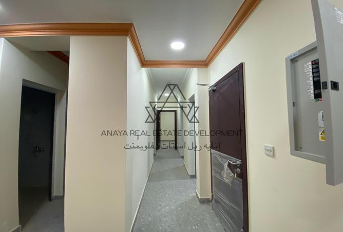 932942 - Property Image 2