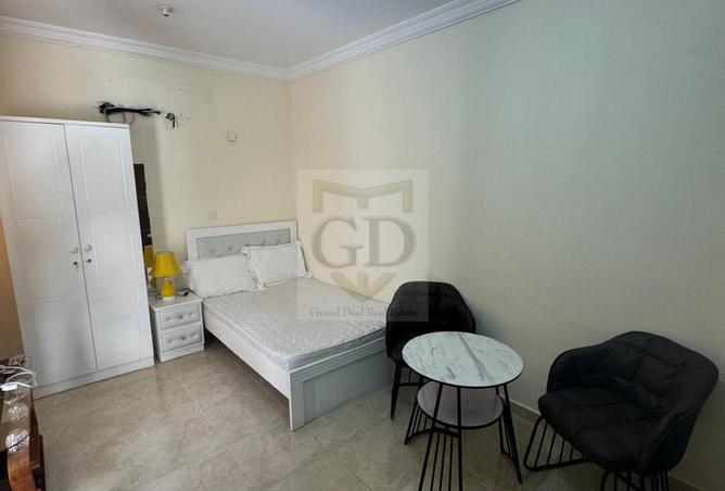 942118 - Property Image 2