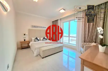 شقة - 2 غرف نوم - 3 حمامات للايجار في فيفا غرب - فيفا بحرية - جزيرة اللؤلؤة - الدوحة