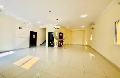 Villa - 5 Bedrooms - 5 Bathrooms for rent in Bu Hamour Street - Abu Hamour - Doha