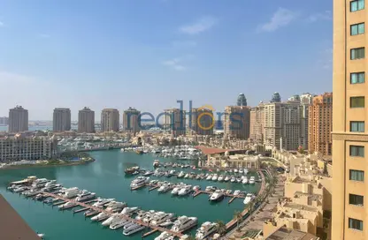 شقة - 2 غرف نوم - 3 حمامات للبيع في طريق بورتو الشرقي - بورتو أرابيا - جزيرة اللؤلؤة - الدوحة