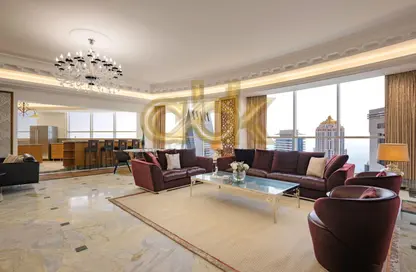 Apartment - 4 Bedrooms - 5 Bathrooms for rent in West Bay Tower - West Bay - West Bay - Doha