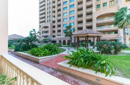 Outdoor Building image for: Apartment - 2 Bedrooms - 3 Bathrooms for sale in Tower 9 - Porto Arabia - The Pearl Island - Doha, Image 1