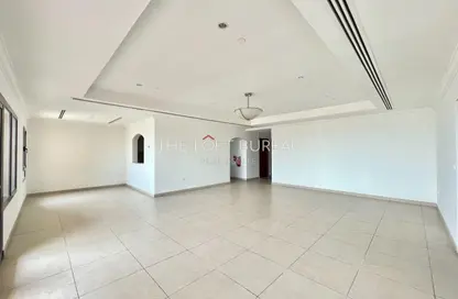 Apartment - 3 Bedrooms - 4 Bathrooms for rent in East Porto Drive - Porto Arabia - The Pearl Island - Doha