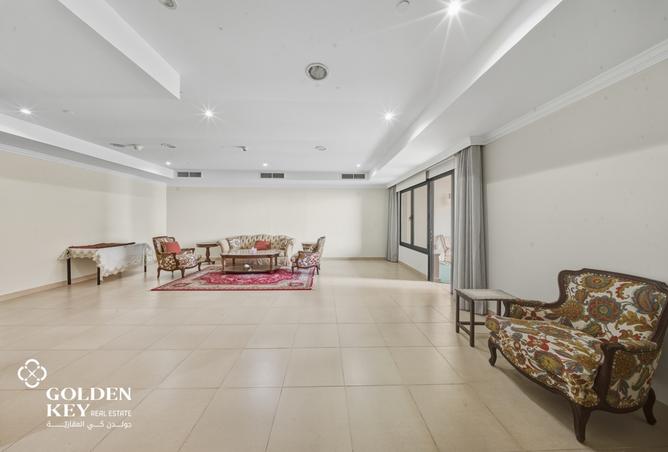 988488 - Property Image 2