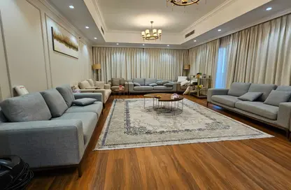 Apartment - 3 Bedrooms - 5 Bathrooms for sale in East Porto Drive - Porto Arabia - The Pearl Island - Doha