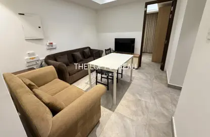 Apartment - 2 Bedrooms - 1 Bathroom for rent in Al Sadd Road - Al Sadd - Doha