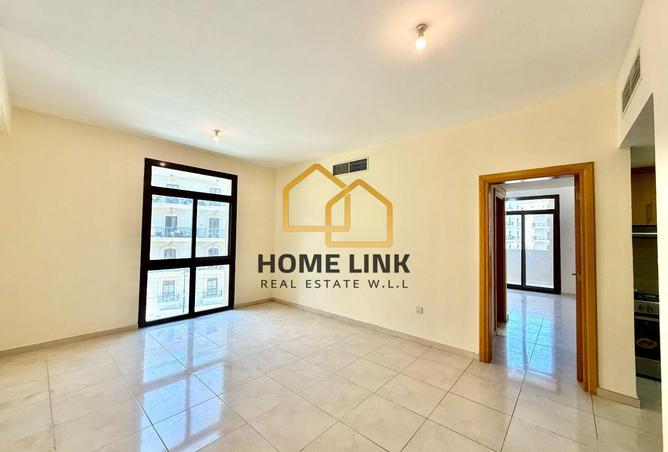 972317 - Property Image 2